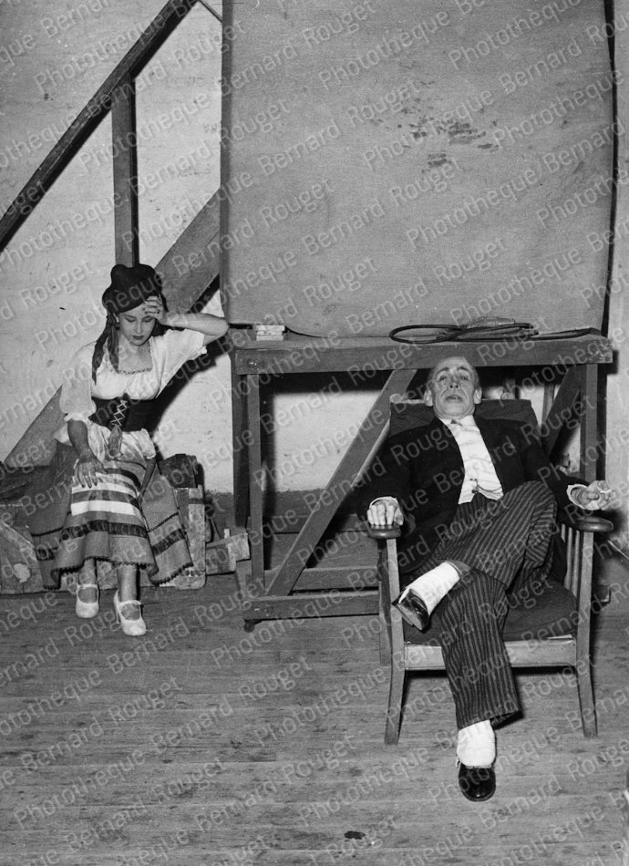 Danseurs Grenade Photothèque Bernard Rouget / © ADAGP Paris