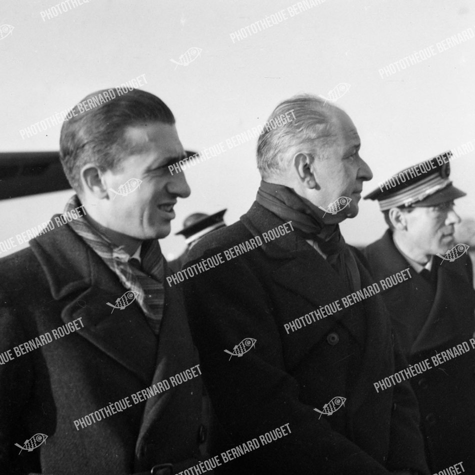 F084 2/12/1944 À BRON, au centre Henri Lumière industriel et résistant, il fut administrateur-fondateur d'Air France, président de la société Lumière de 1940 à 1964 et président de l'Aéro-club du Rhône et du Sud-Est de 1931 à 1967.