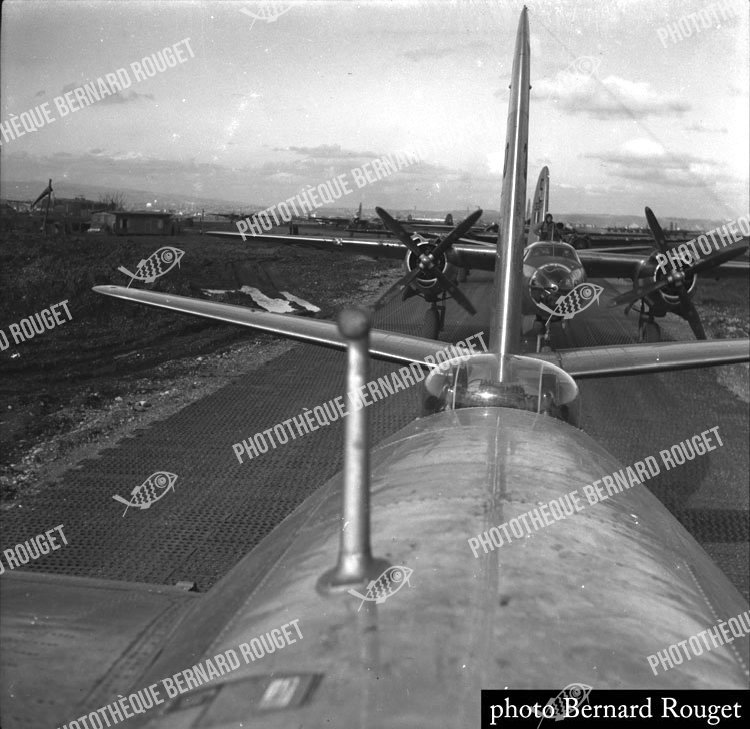 F253 Marauders francais 1944-45 taxiway