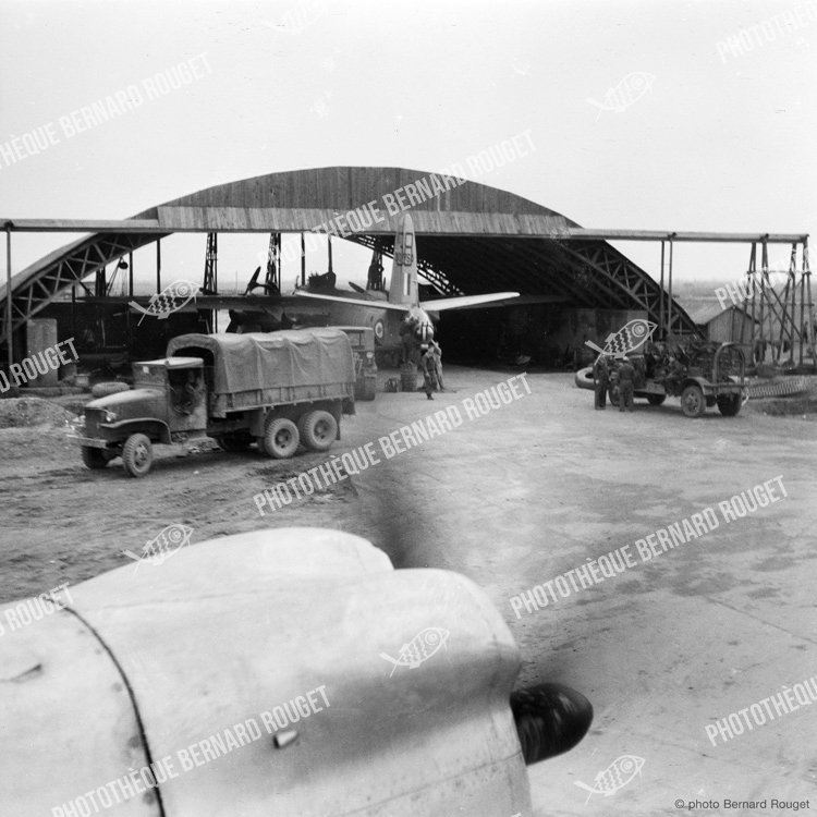 F305 Marauders français, Bron, 1944