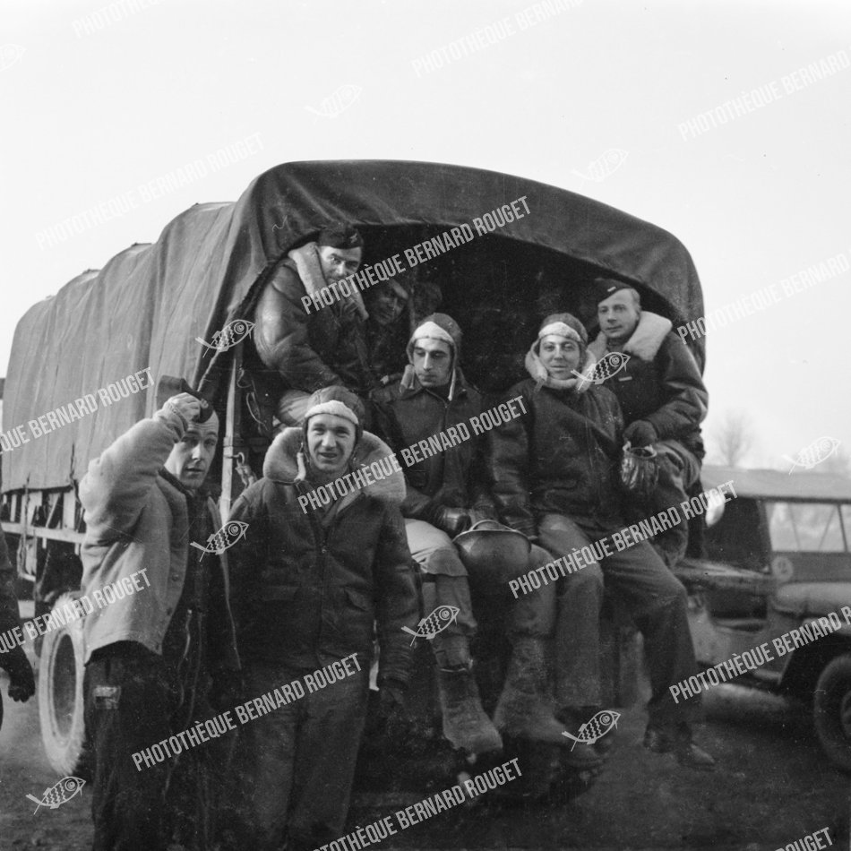 F158 LES MARAUDERS B26 FRANÇAIS, BRON, 1944.