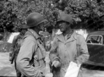 Major Général William Willis Eagles - Général Jonathan Waverly Anderson. Hotel Miramar à Fédala, le 11 novembre 1942.