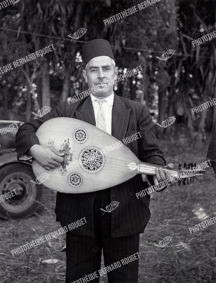 Casablanca, guitariste, circa 1950.
