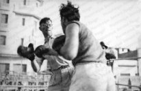 Marcel Cerdan avec son manager Lucien Roupp à Casablanca.