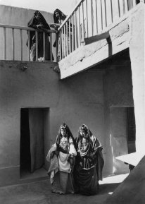 Danseuses Guedra, Guelmin, 1953.