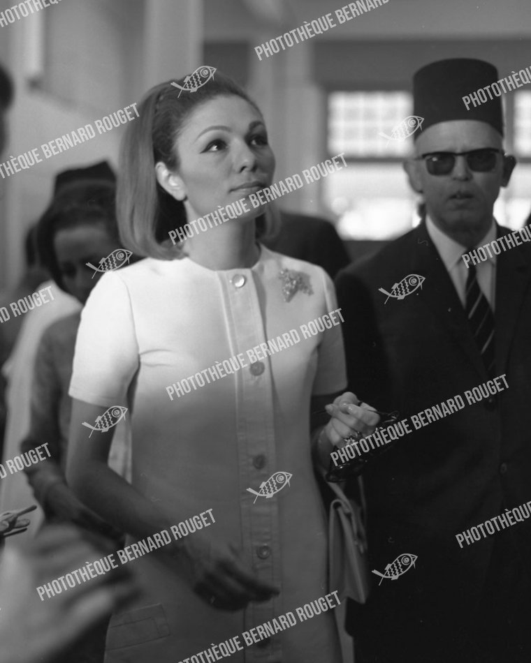 M52075 Farah Pahlavi au Maroc en 1961